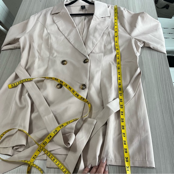 NWOT SHEIN Mulvari Plus Double Breasted Belted Trench Coat 2XL - Picture 6 of 8